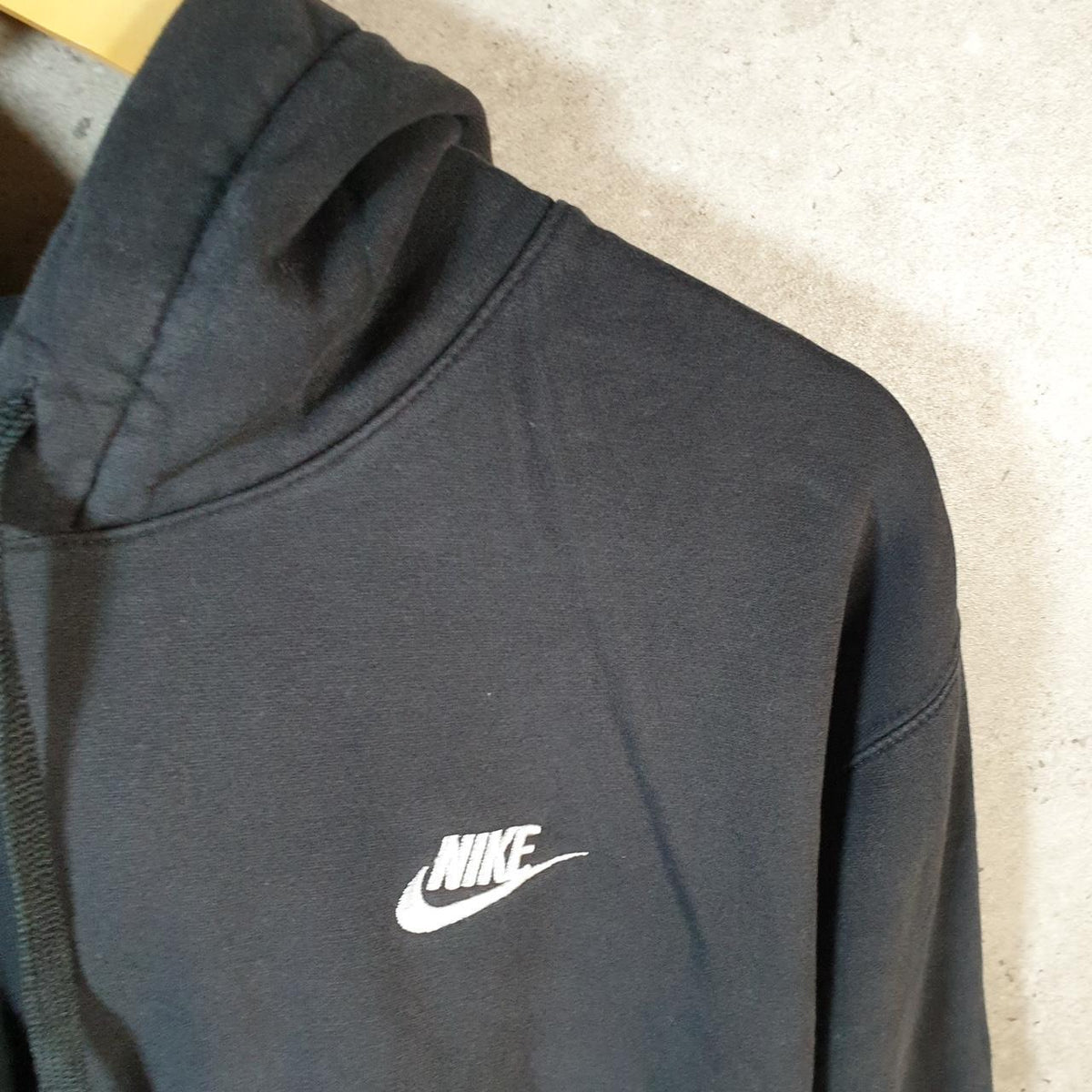 Vintage Nike Club Embroidered Hoodie Men’s Large Black Swoosh Y2K Pullover