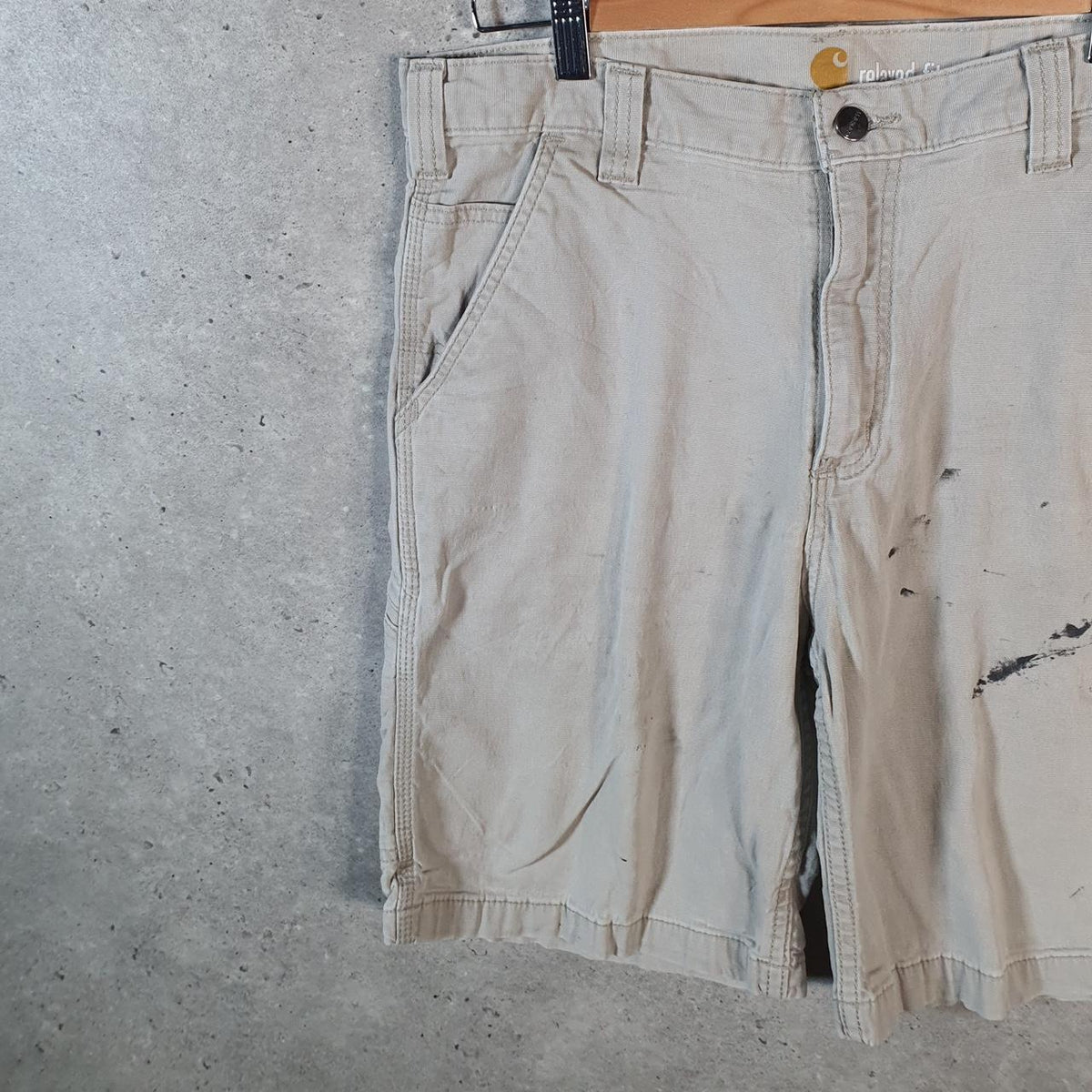 Vintage Carhartt Baggy Carpenter Shorts Jorts Cargo Men’s W34 Beige Relaxed Fit Workwear Big Fish Vintage