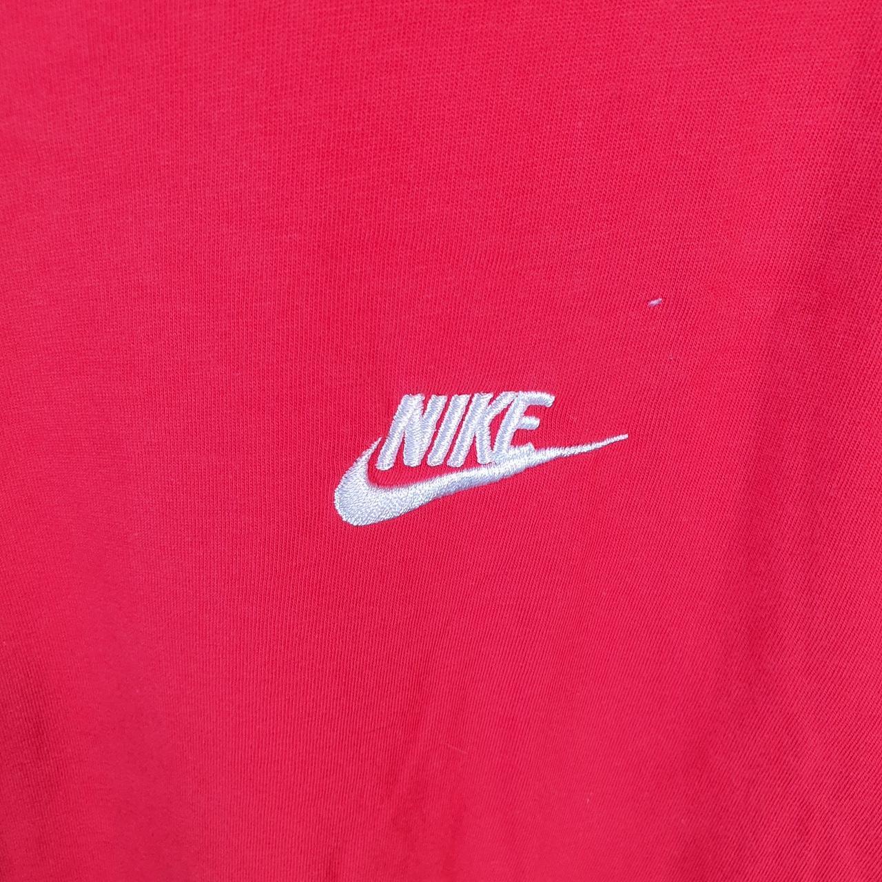 Vintage Nike Club Embroidered T Shirt Men’s XL Red Swoosh Y2K Pullover Logo