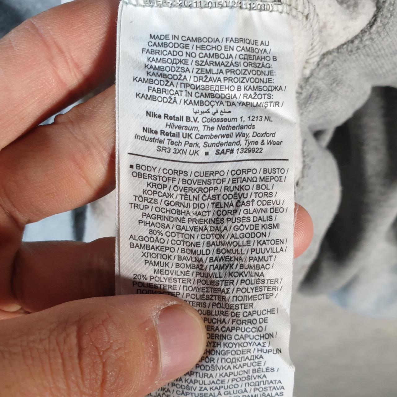 Vintage Nike Club Hoodie Men’s Small Grey Centre Swoosh Y2K Pullover Sweatshirt Logo