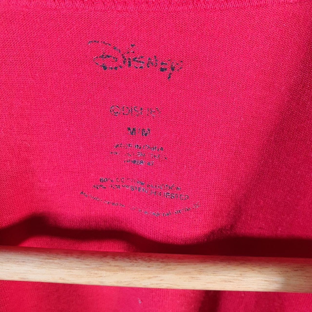 Vintage Disney Land Mickey Mouse T Shirt Men’s Medium Red Graphic Cartoon