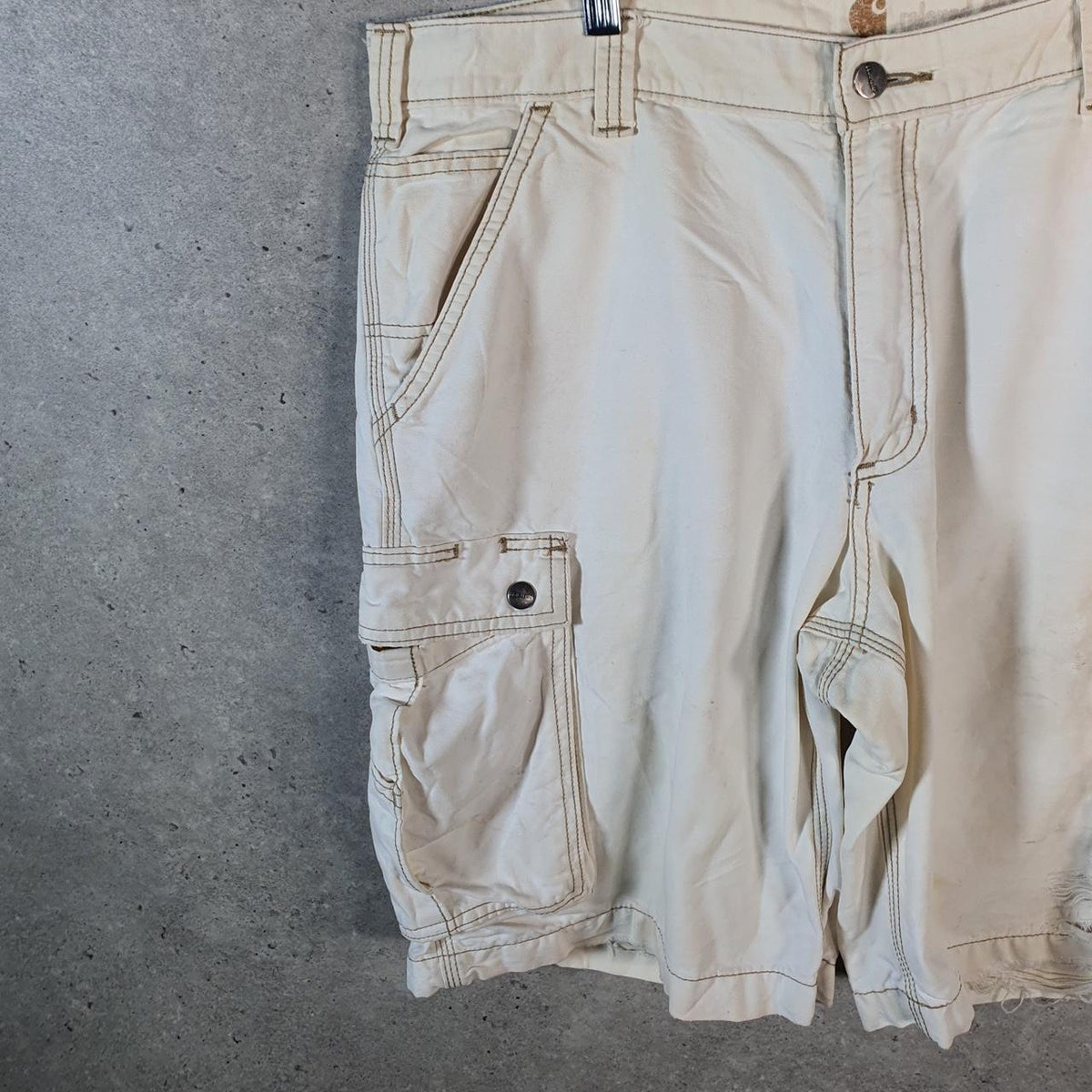 Vintage Carhartt Baggy Carpenter Shorts Jorts Cargo Men’s W36 Beige Relaxed Fit Workwear Big Fish Vintage