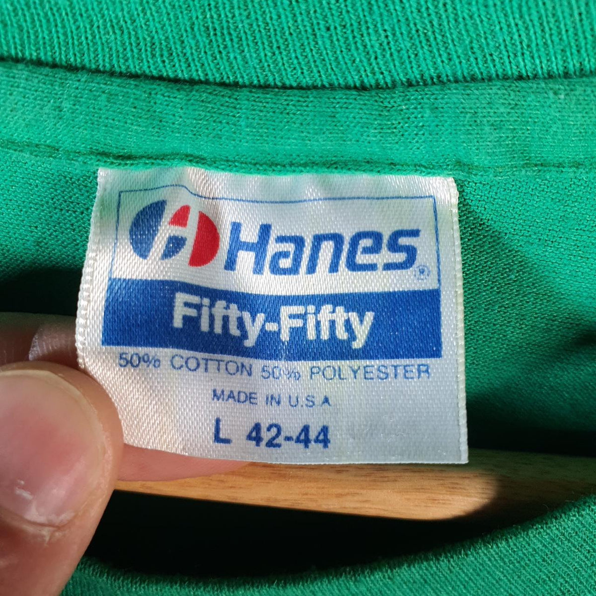 Vintage Hanes Saddlebrook 90s USA Single Stitch T Shirt Men’s Small Green C9385