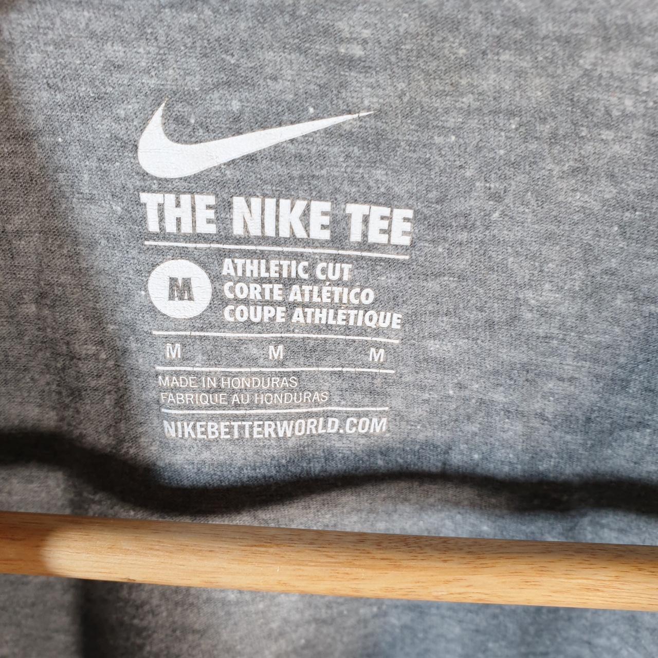 Vintage Nike Spellout Club T Shirt Men’s Medium Grey Logo Swoosh Athletic C9960