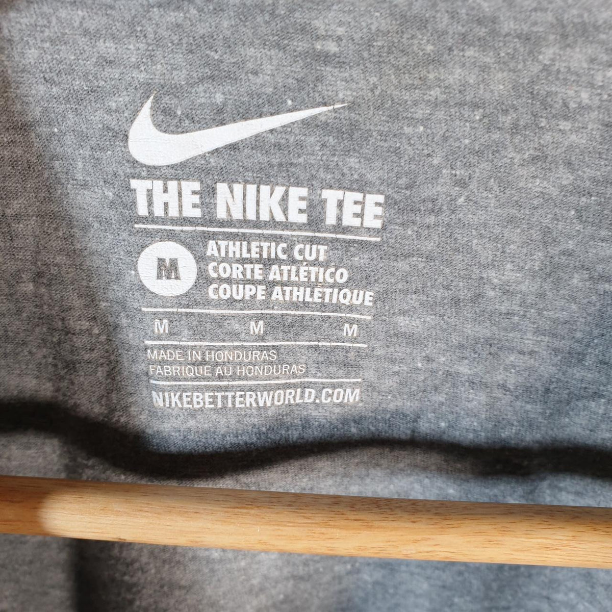 Vintage Nike Spellout Club T Shirt Men’s Medium Grey Logo Swoosh Athletic C9960