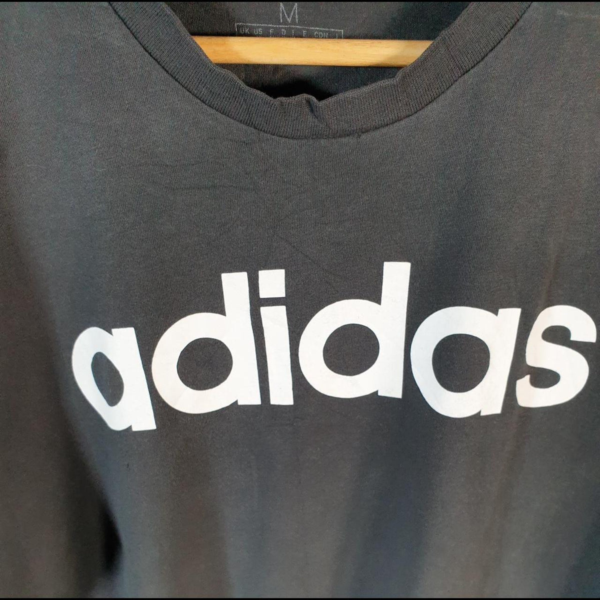 Vintage Adidas Spellout T Shirt Men’s Medium Black Three Stripes Logo Athletic