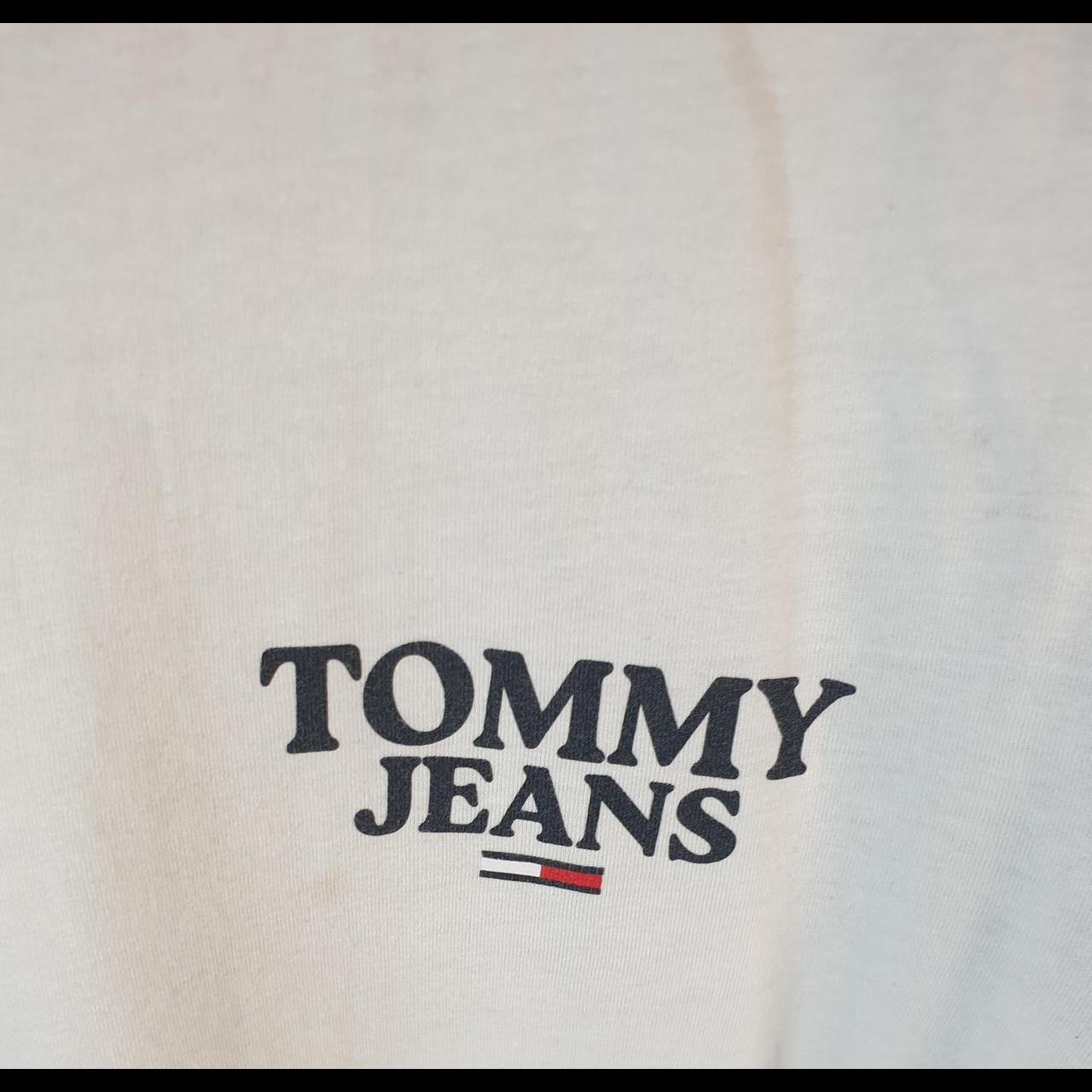 Vintage Tommy Jeans T Shirt Men’s Medium White Regular Fit Embroidered Logo