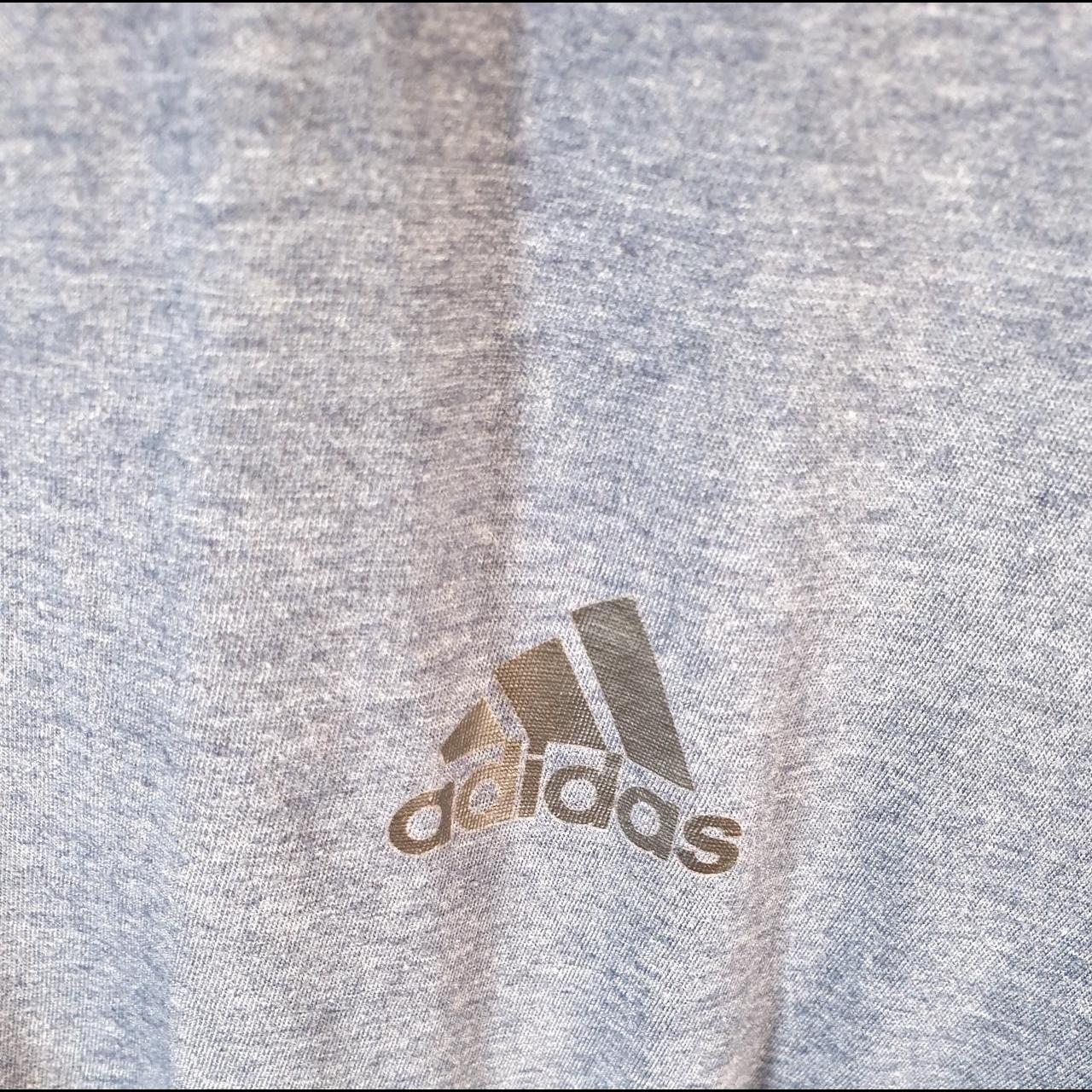 Vintage Adidas Go To Performance T Shirt Men’s XL Grey Three Stripes Logo Athletic
