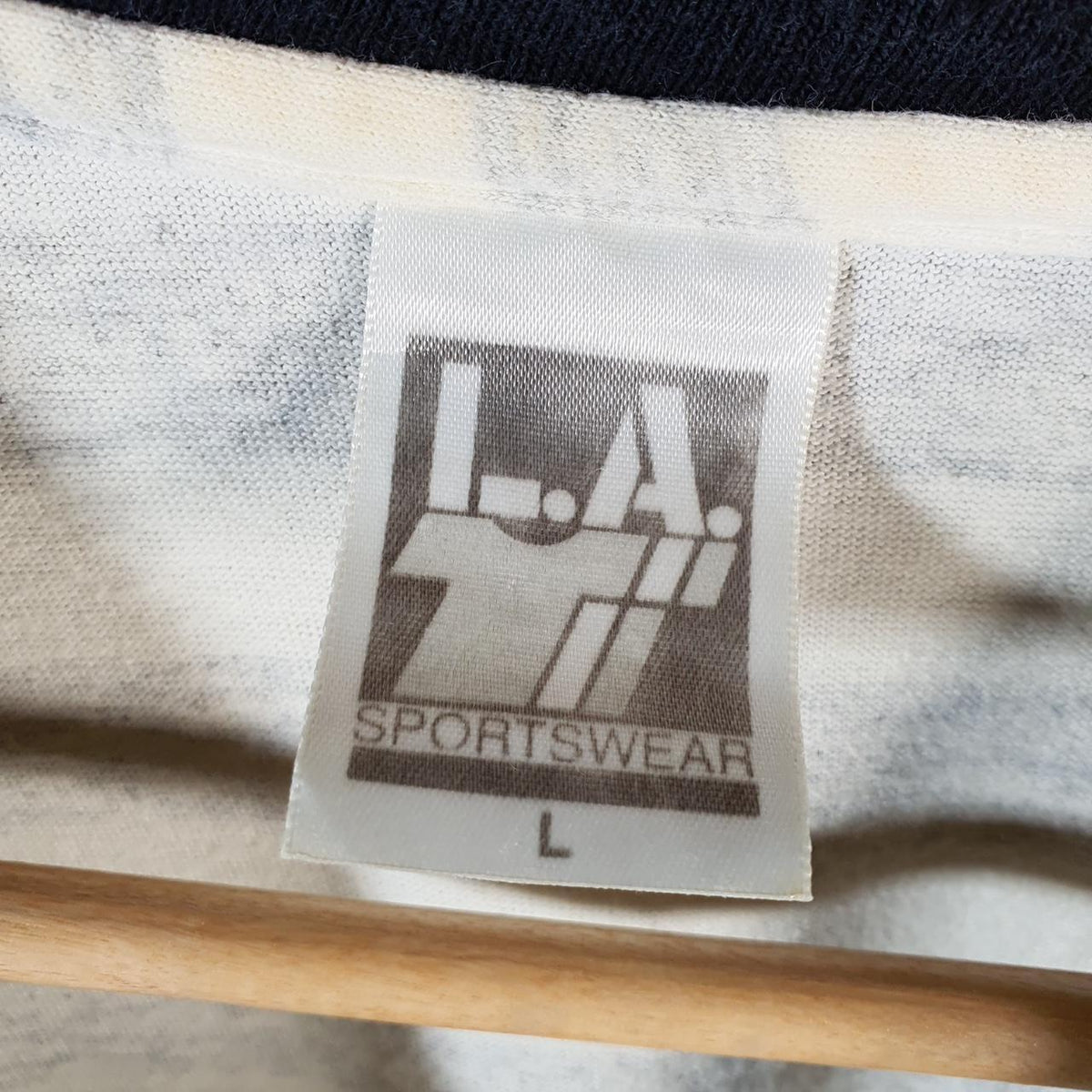 Vintage L.A Walton Beach Florida 90s USA Single Stitch T Shirt Men’s Large Striped Grey