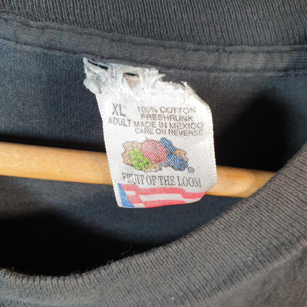 Vintage Fruit of the Loom Africa Fete 1995 USA Single Stitch T Shirt Men’s Large Black C8383