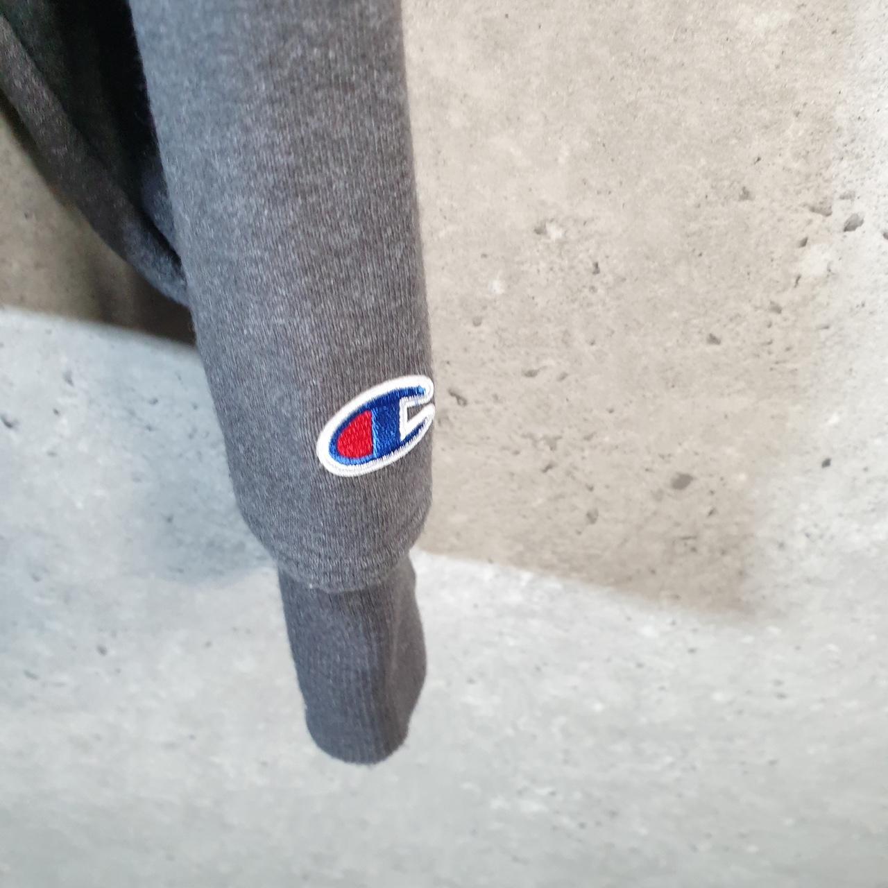Vintage Champion Sweatshirt Men’s Small Grey USA Pullover Spellout Logo