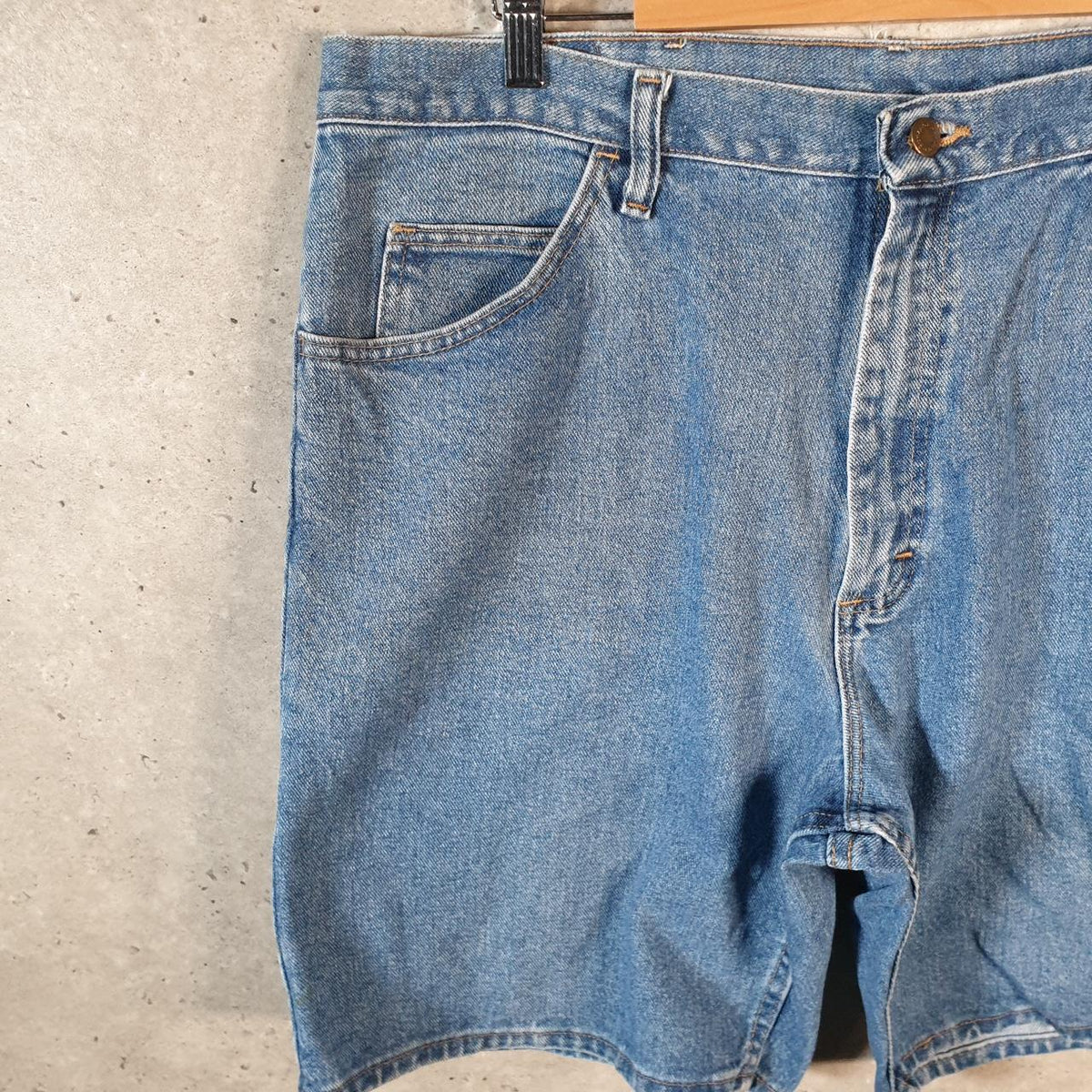 Vintage Wrangler Denim Shorts Jorts Cargo Men’s W38 Blue Baggy Cotton