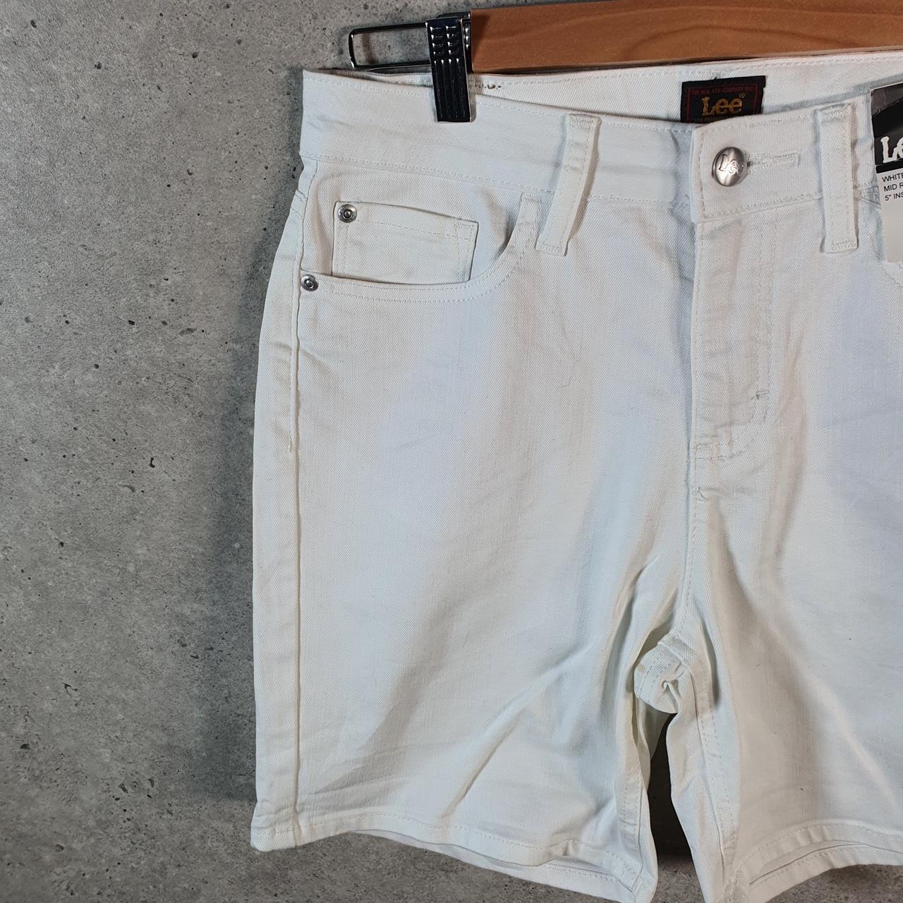 Vintage Lee Mid Rise Baggy Shorts Jorts Cargo Womens W30 White Relaxed Denim A4557