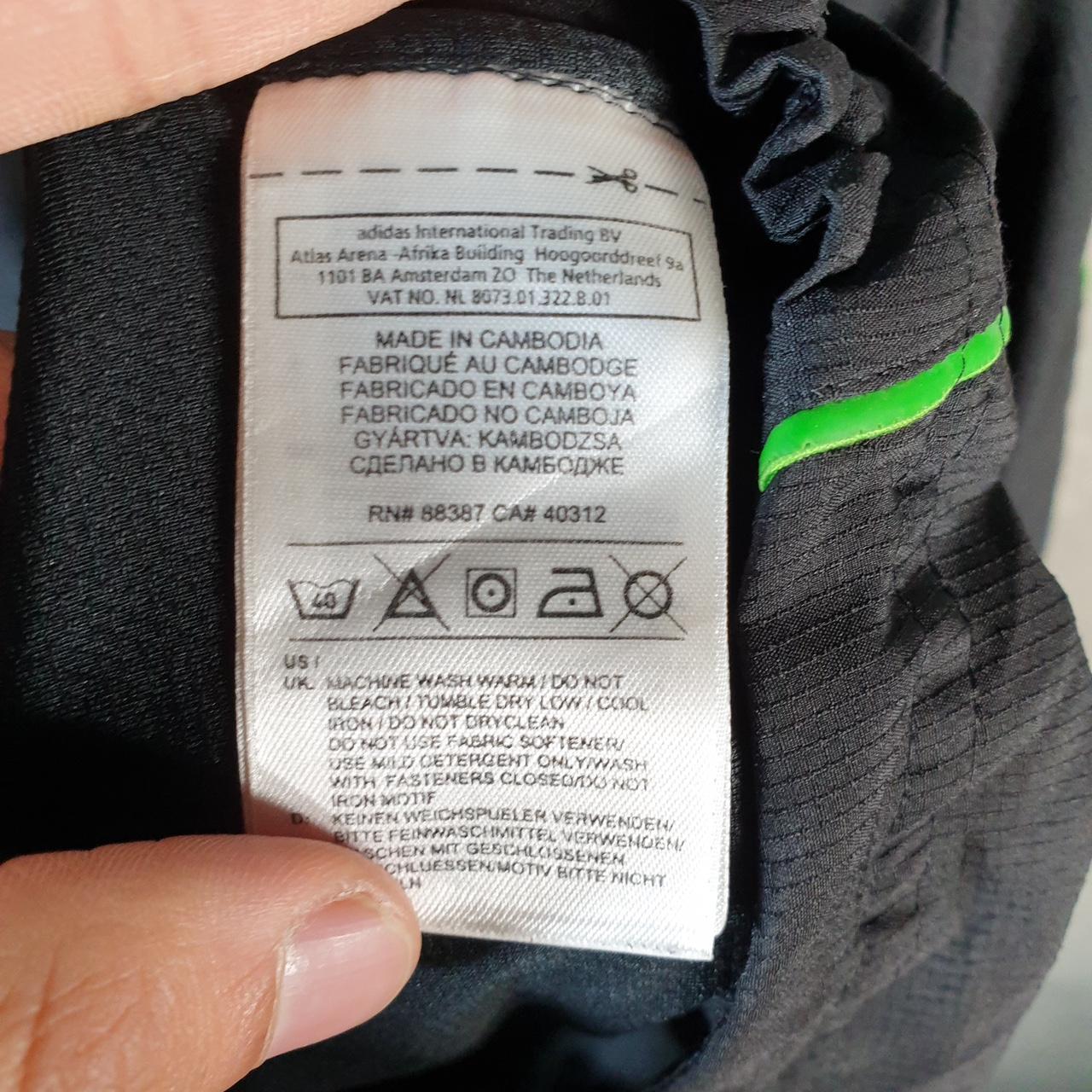 Vintage Adidas Barricade Windbreaker Track Jacket Mens Large Black USA Three Stripes Full Zip