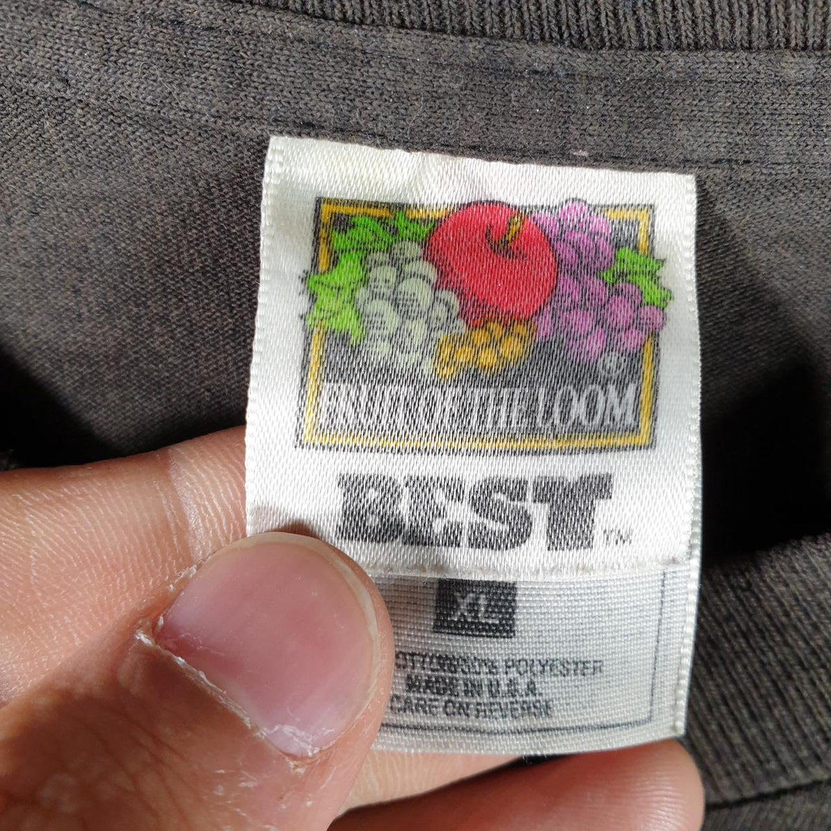 Vintage Best Fruit of the Loom 1997 Waters USA Single Stitch T Shirt Men’s XL Black Big Fish Vintage