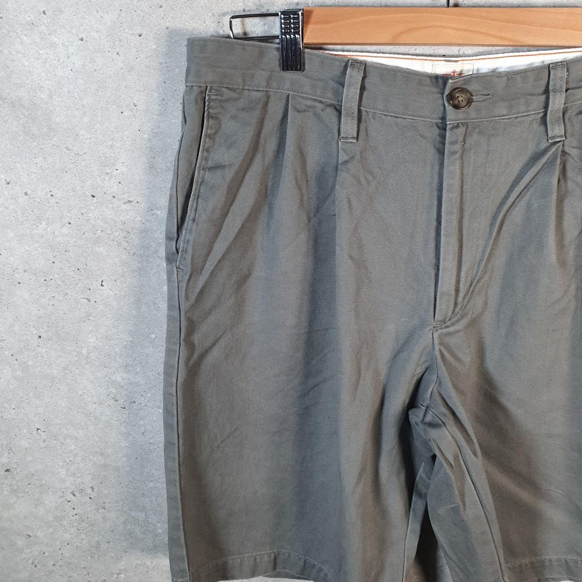 Vintage Dockers Chino Shorts Jorts Cargo Men’s W34 Grey Baggy Cotton