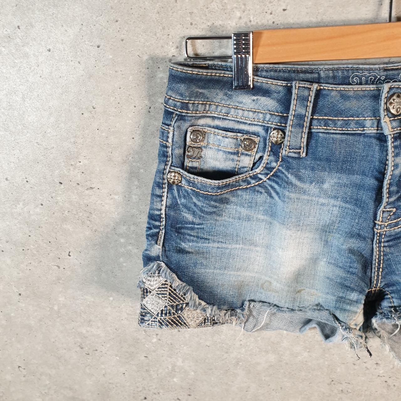 Vintage Miss Me Baggy Y2K Hip Hop Jeans Shorts Jorts Womens W28 Blue Denim Low Rise