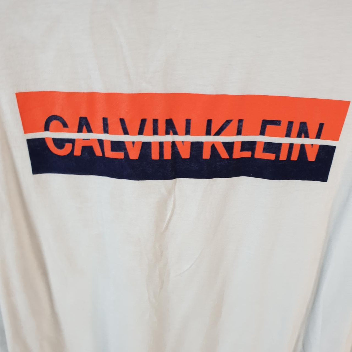 Vintage Calvin Klein T Shirt Men’s Small White Classic Fit Spellout Logo