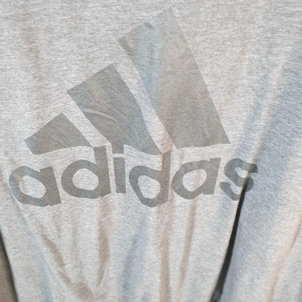 Vintage Adidas Amplifier T Shirt Men’s 2XL Grey Three Stripes Logo Athletic