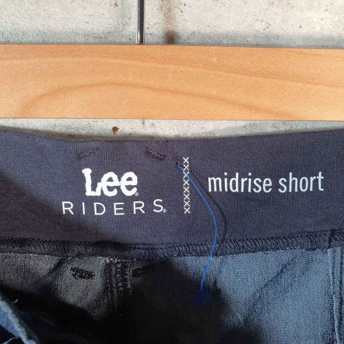 Vintage Lee Baggy Shorts Jorts Cargo Womens W36 Blue Relaxed Denim