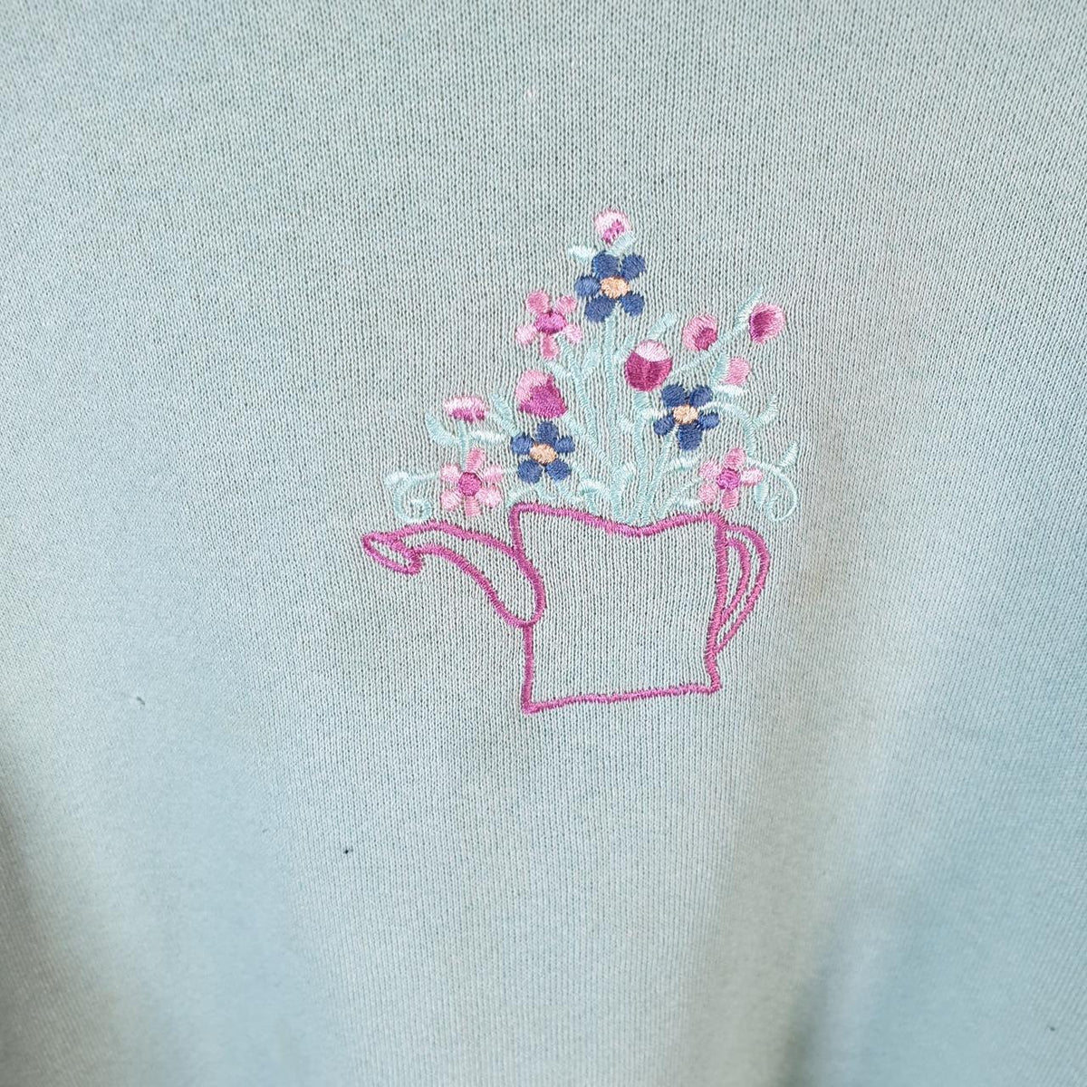 Vintage Lee Heavyweight Sweatshirt Men’s Large Blue USA Flowers Vase Embroidered