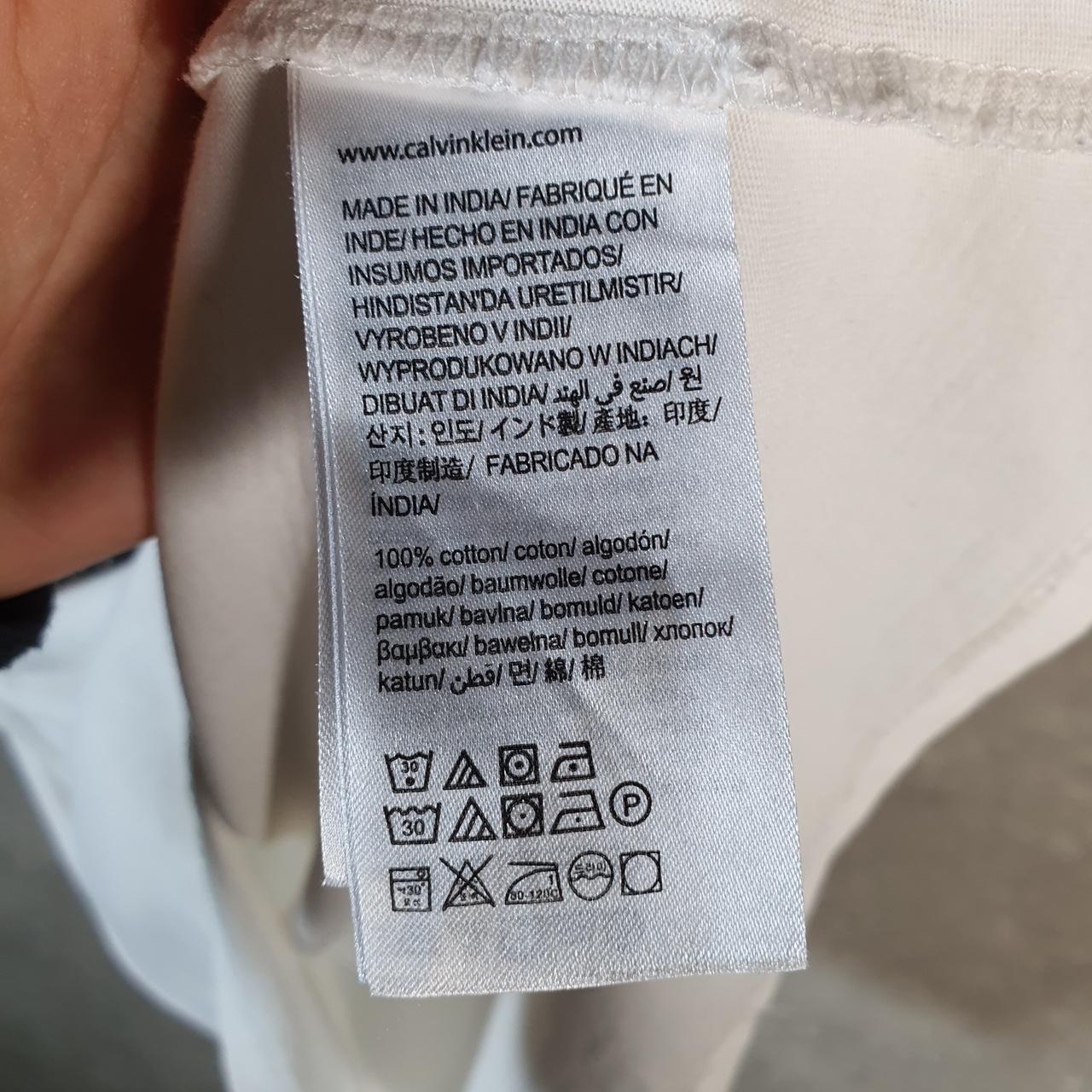 Vintage Calvin Klein Graphic Blank T Shirt Men’s Medium White Casual Sports