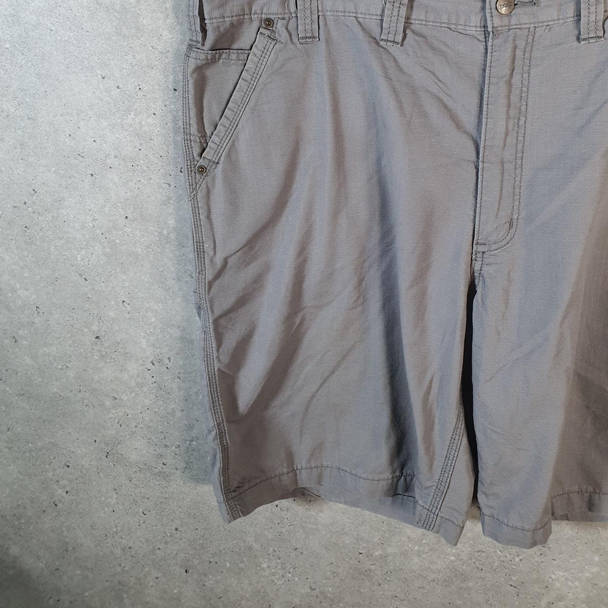 Vintage Carhartt Baggy Carpenter Shorts Jorts Cargo Men’s W44 Grey Relaxed Fit Workwear Big Fish Vintage