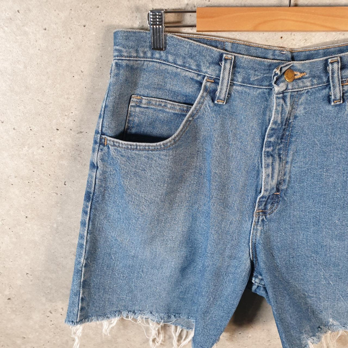 Vintage Wrangler Denim Shorts Jorts Cargo Men’s W33 Blue Baggy Cotton