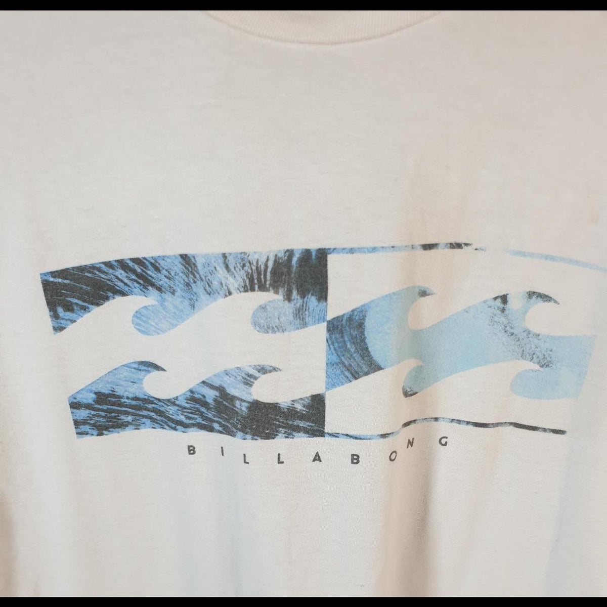Vintage Billabong Surf Waves T Shirt Men’s XL White Casual Logo Surfing Y2K