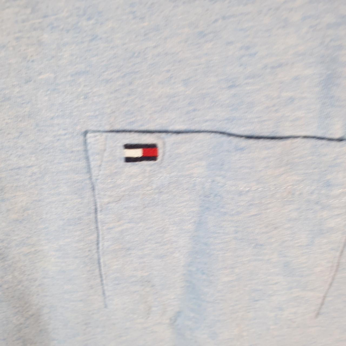 Vintage Tommy Hilfiger T Shirt Men’s Medium Blue Classic Fit Embroidered Logo