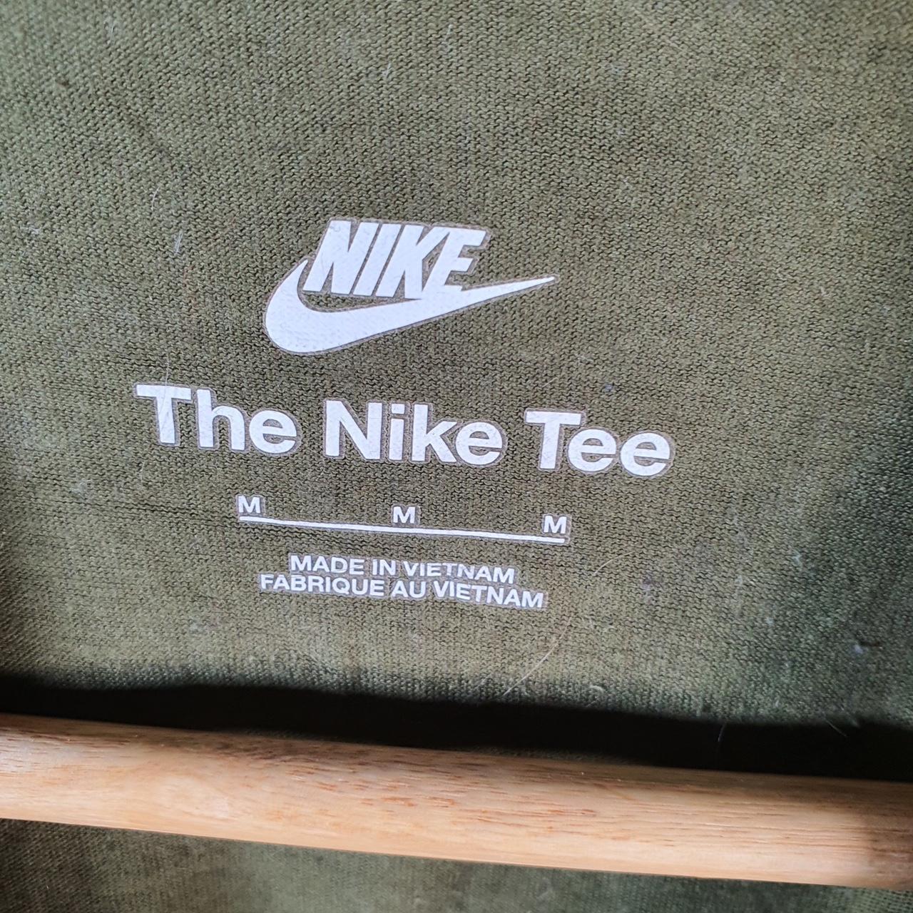 Vintage Nike Embroidered Club T Shirt Men’s Medium Khaki Green Swoosh Athletic