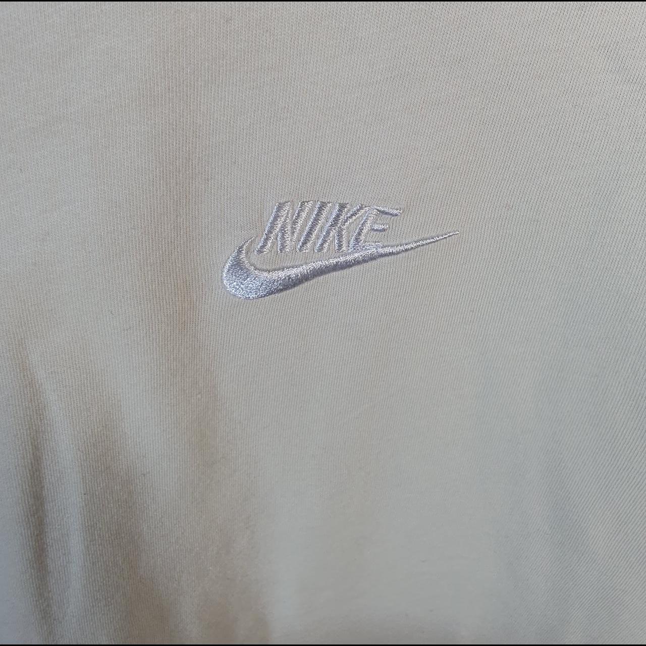 Vintage Nike Club T Shirt Men’s Large Beige Swoosh Y2K Pullover Logo