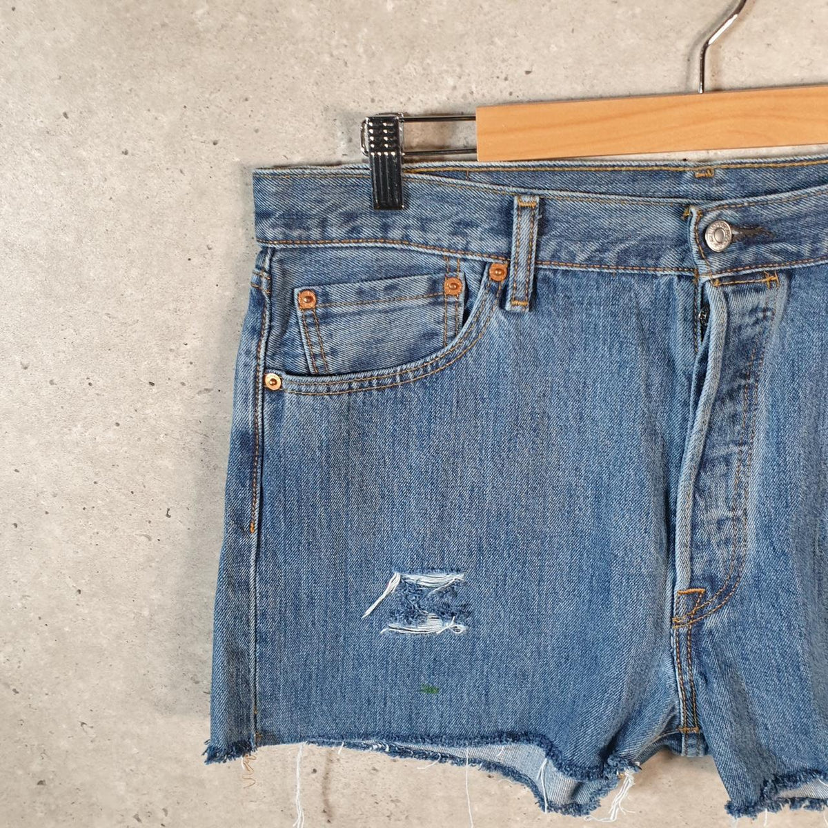 Vintage Levi’s 501 Cut Off Baggy Shorts Jorts Cargo Womens W36 Blue Relaxed Denim