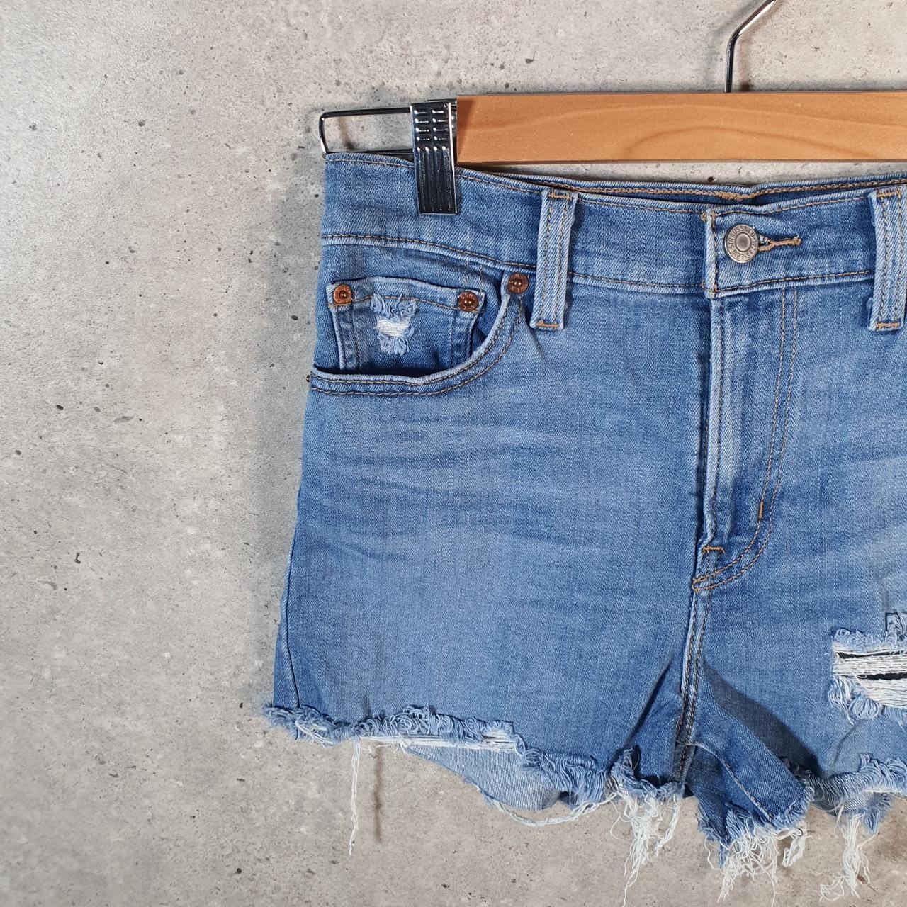 Vintage Levi’s Cut Off Shorts Jorts Cargo Womens W26 Blue Relaxed Denim