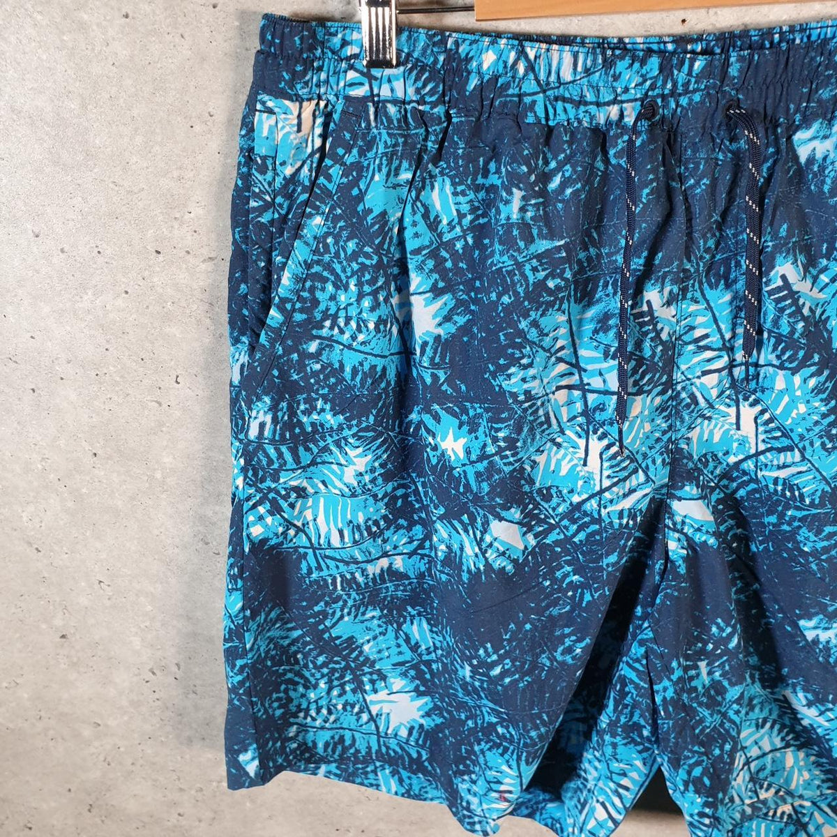 Vintage Columbia Fishing Gear Shorts Men’s XL Blue Athletic Hiking