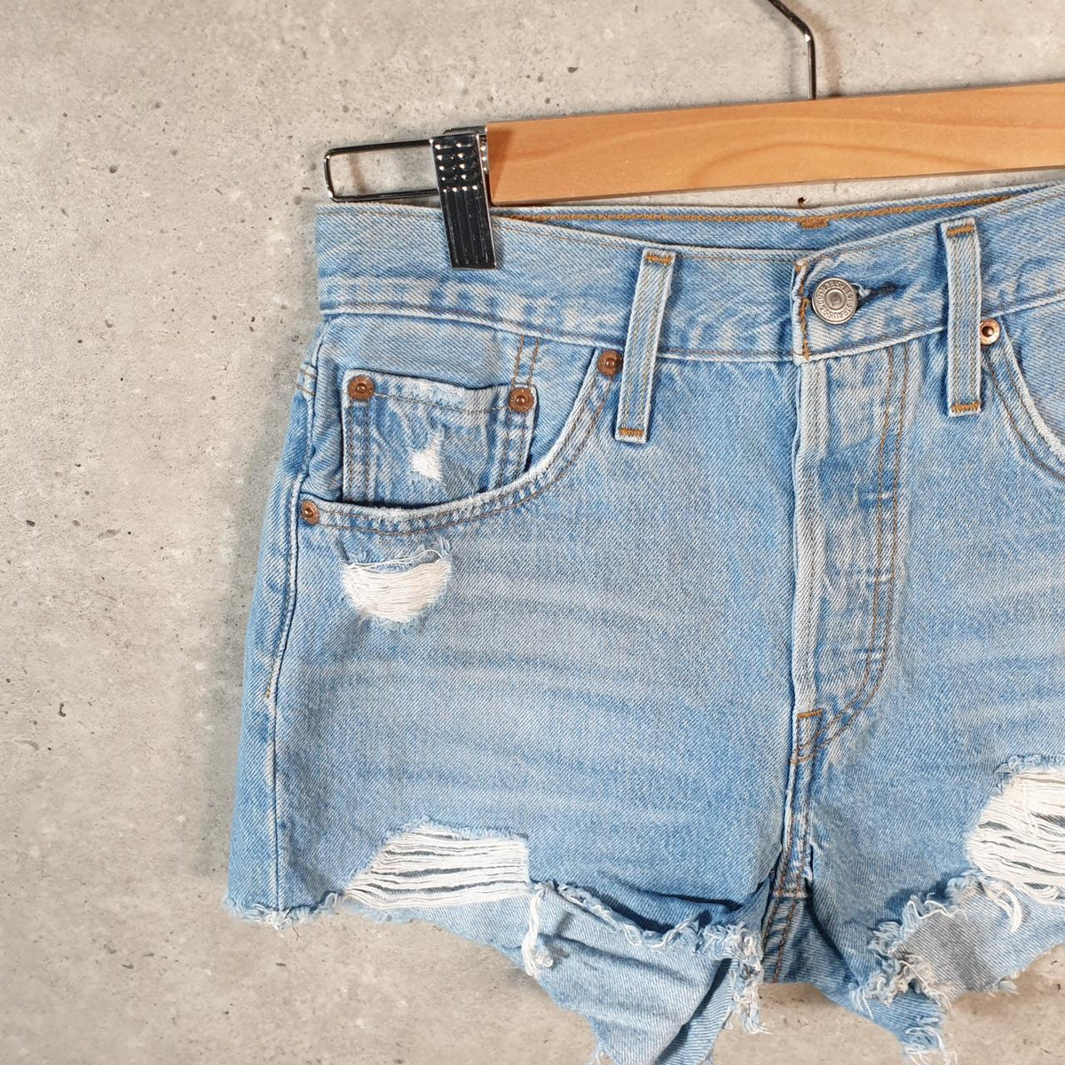 Vintage Levi’s 501 Cut Off Baggy Shorts Jorts Cargo Womens W25 Blue Relaxed Denim