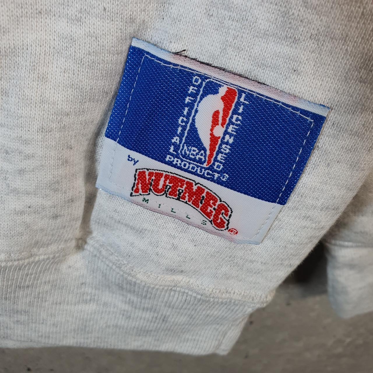 Vintage NBA Nutmeg Buffalo Bills 90s Embroidered Sweatshirt Men’s Medium Grey USA