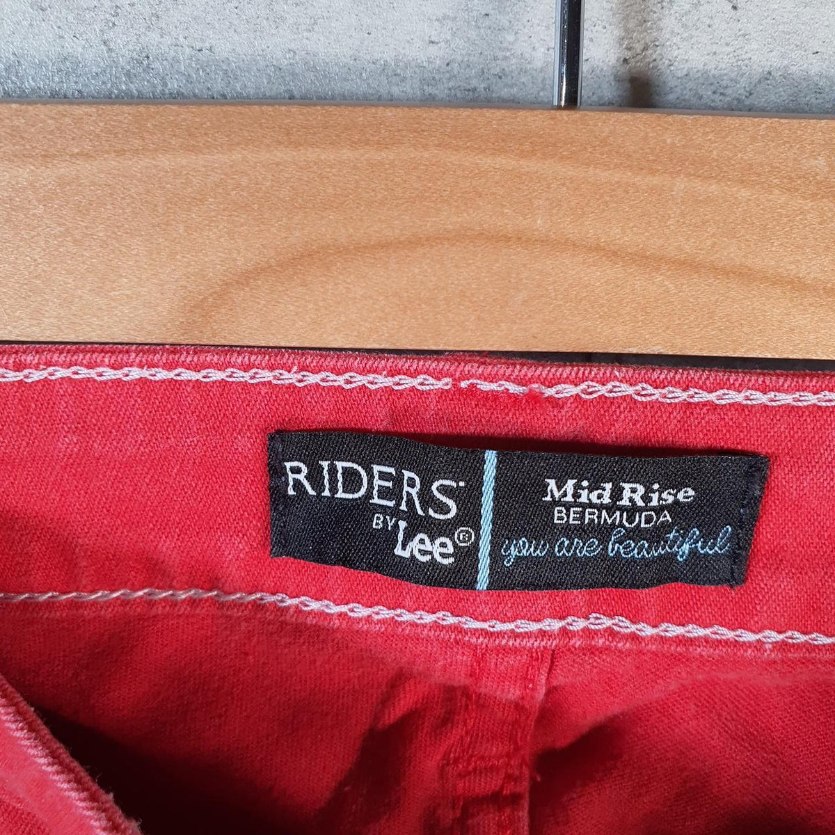 Vintage Lee Baggy Shorts Jorts Cargo Womens W30 Red Relaxed Denim