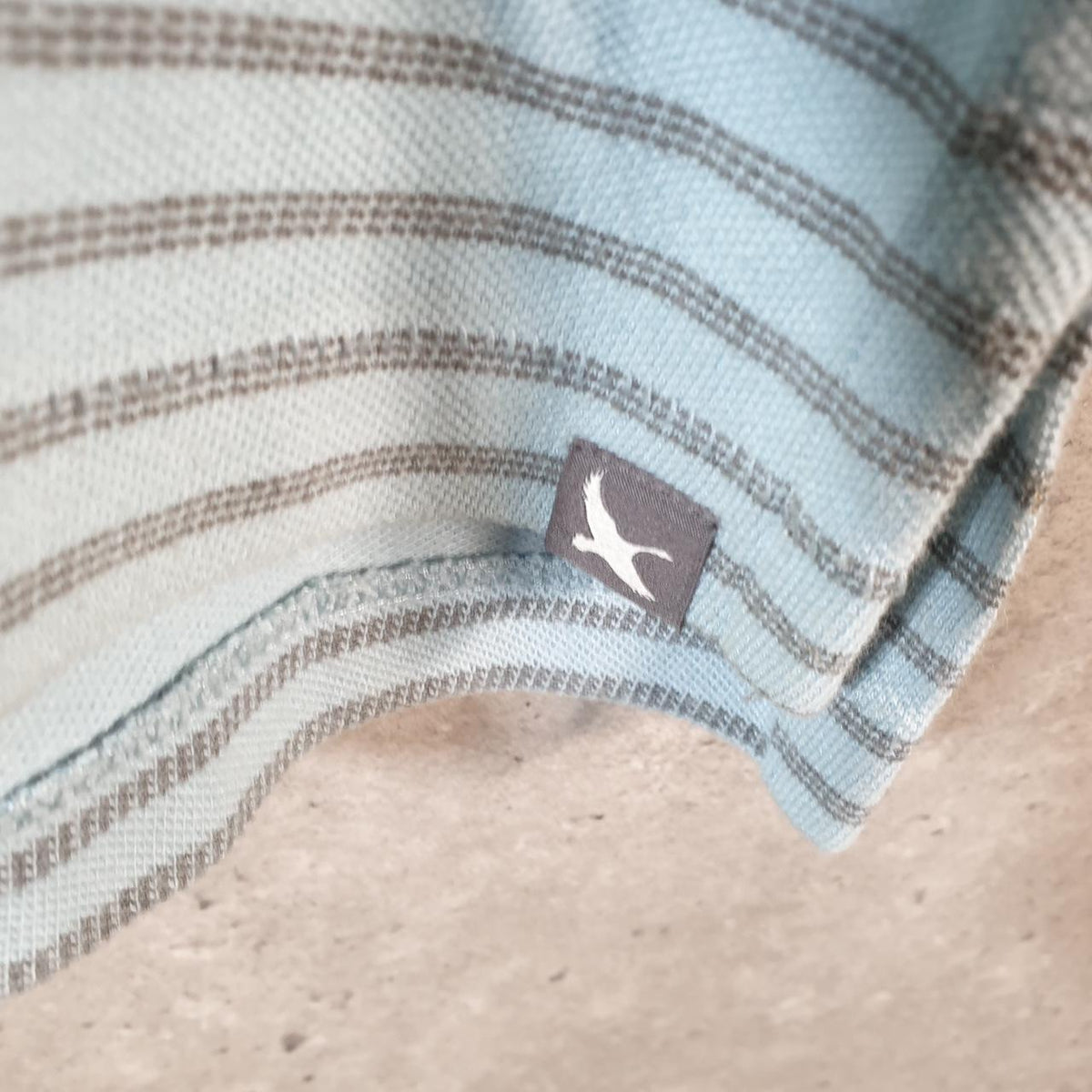 Vintage Eddie Bauer Polo Shirt Men’s Large Blue Striped Regular Fit Embroidered Logo