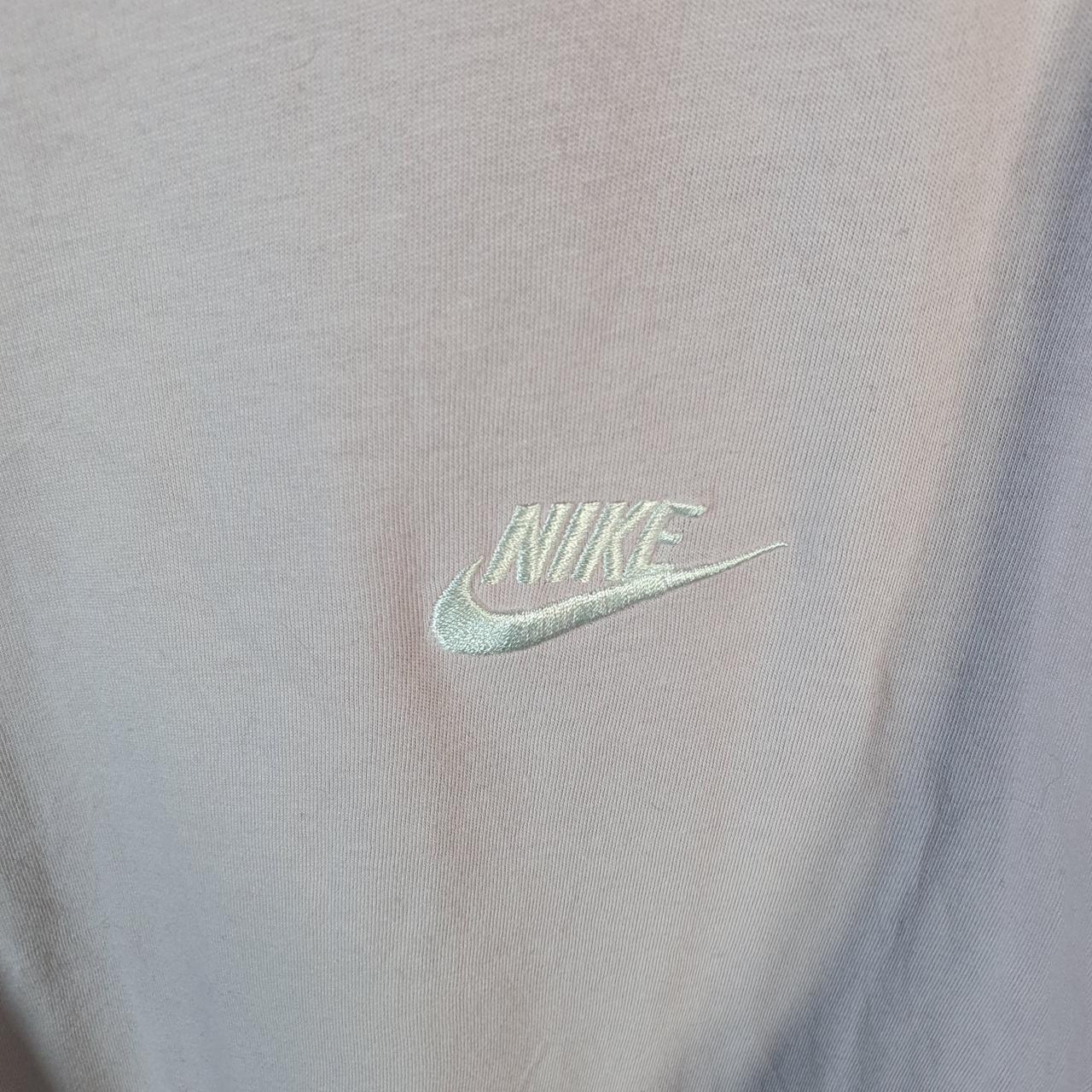 Vintage Nike Club Embroidered T Shirt Men’s Large Pink Swoosh Y2K Pullover Logo