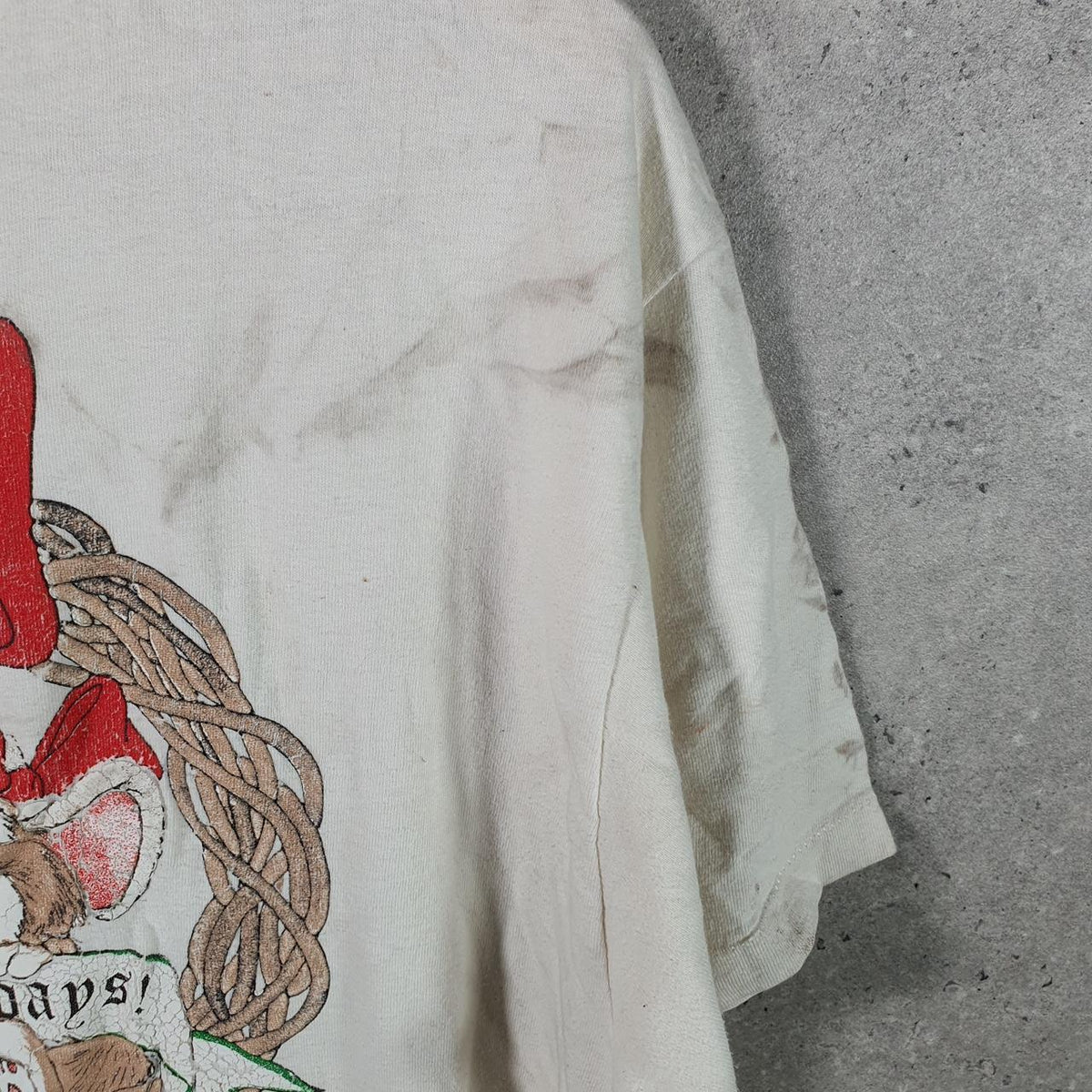 Vintage Hanes Beefy Happy Holidays 90s USA Single Stitch T Shirt Men’s Large White Big Fish Vintage