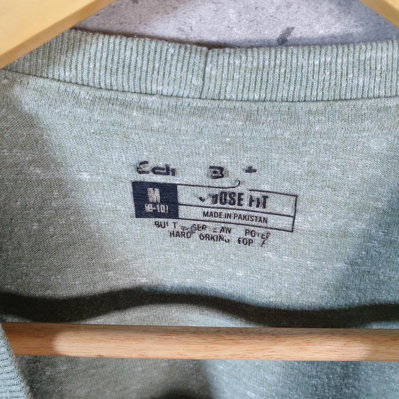 Vintage Carhartt Pocket T Shirt Women’s Medium Green Workwear Chore Utility Loose Fit C9206