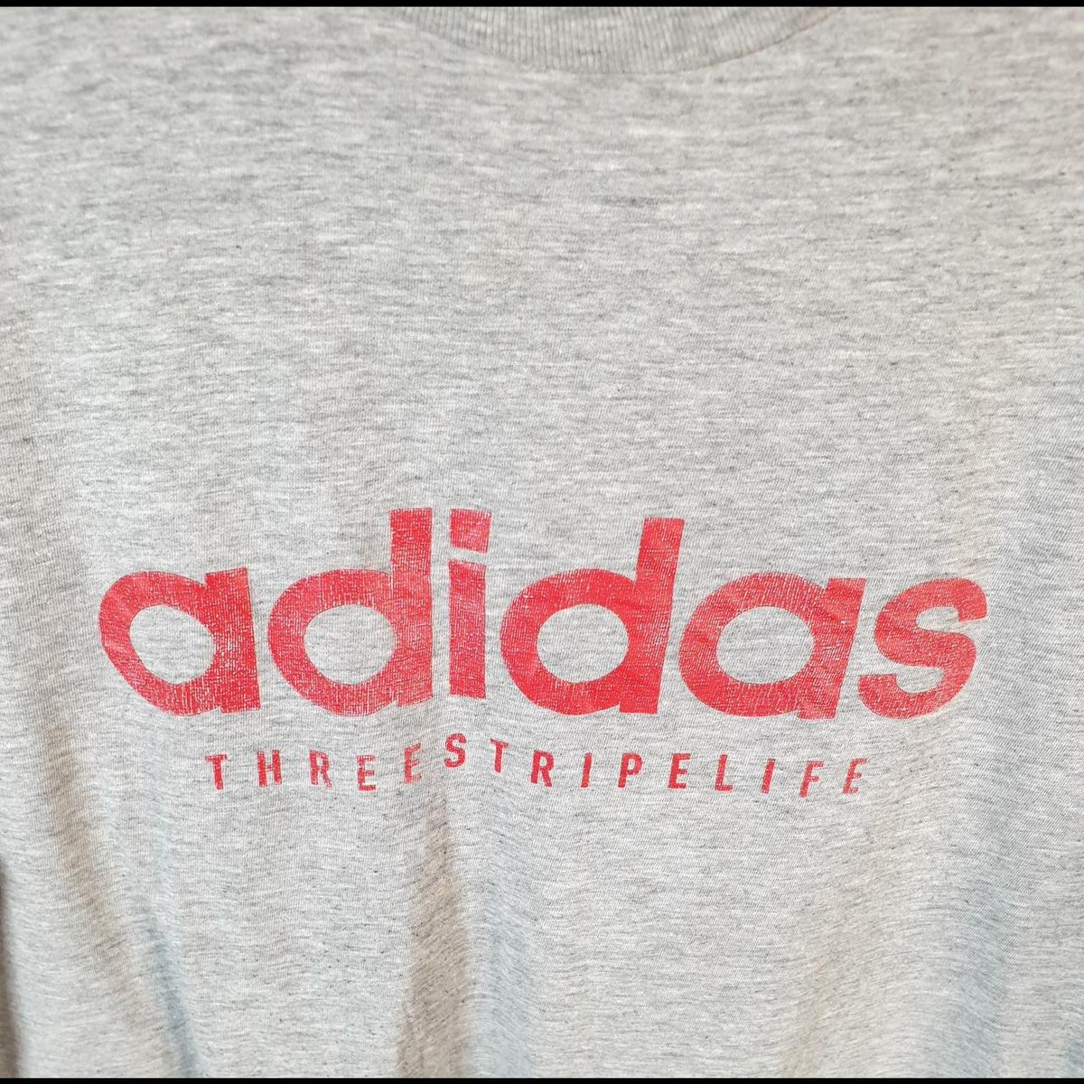 Vintage Adidas Spellout T Shirt Men’s Large Grey Three Stripes Logo Athletic