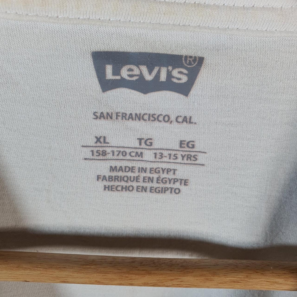 Vintage Levis Spellout T Shirt Shirt Men’s Small Regular Fit White Logo Athletic