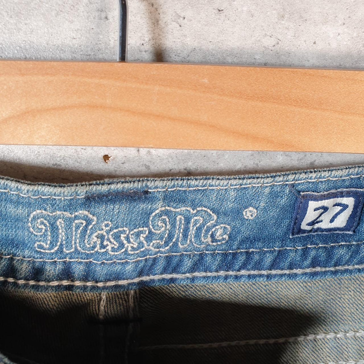 Vintage Miss Me Baggy Y2K Hip Hop Jeans Shorts Jorts Womens W27 Blue Denim Low Rise
