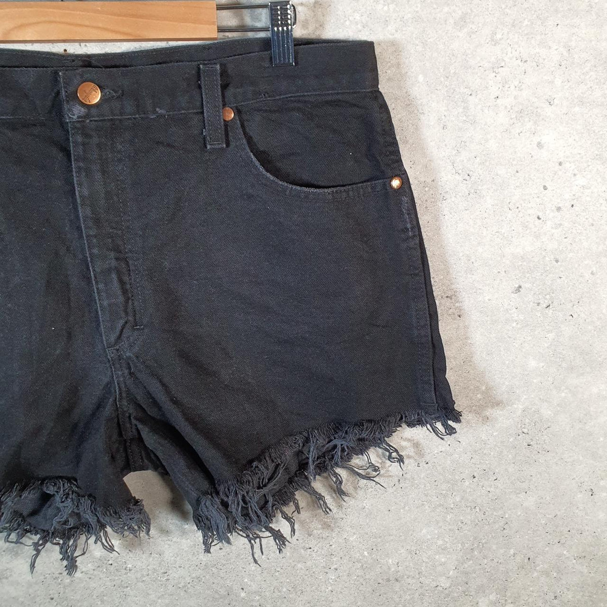 Vintage Wrangler Cut Short Baggy Shorts Jorts Cargo Womens W32 Grey Relaxed Denim A4526