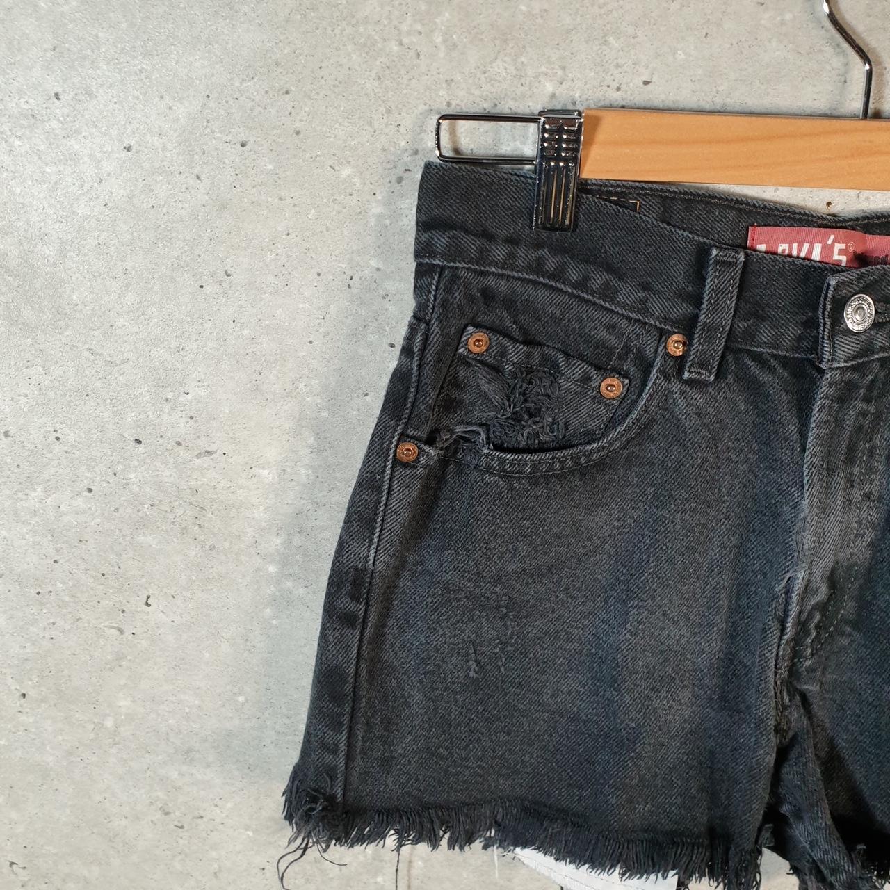 Vintage Levi’s 550 Cut Off Baggy Shorts Jorts Cargo Womens W27 Grey Relaxed Denim