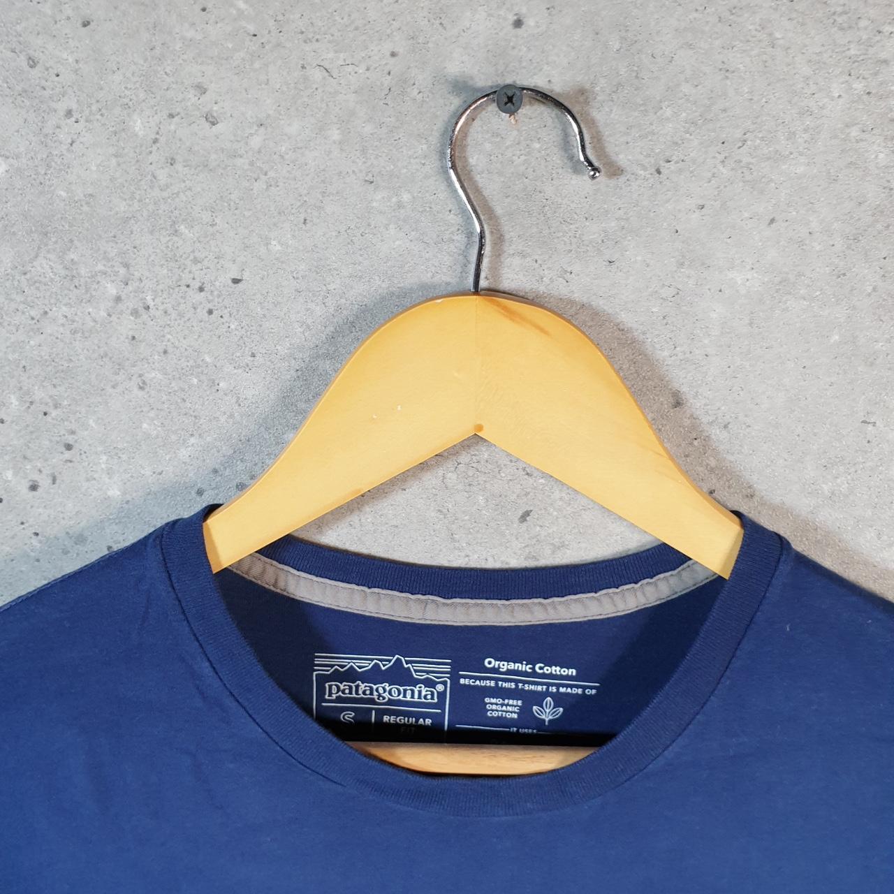 Vintage Patagonia Organic Cotton T Shirt Men’s Small Navy Blue Regular Fit Spellout Logo