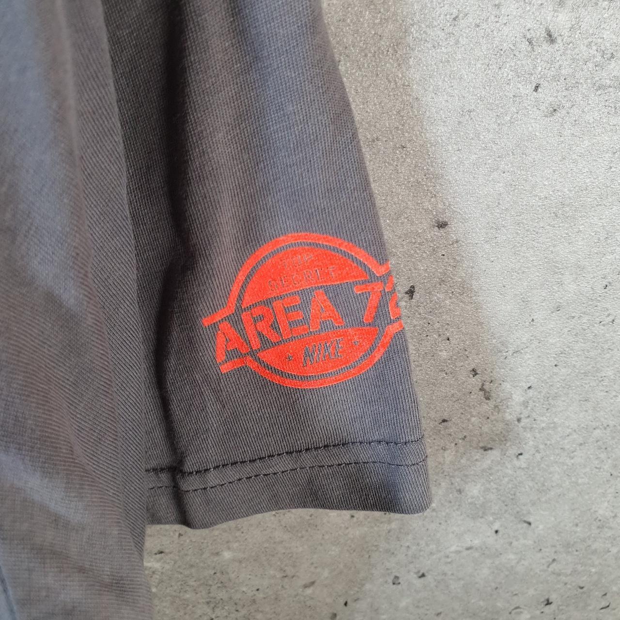 Vintage Nike Dri Fit Planet Area 72 T Shirt Mens Medium Grey Printed Logo Swoosh Athletic