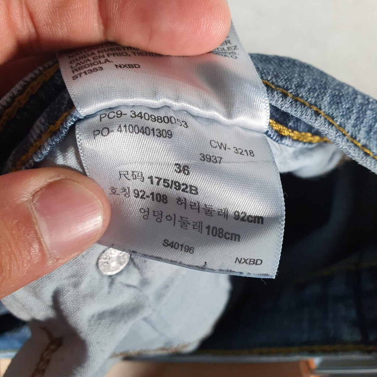 Vintage Levi’s Denim Jean Shorts Jorts Cargo Men’s W36 Blue Baggy Cotton